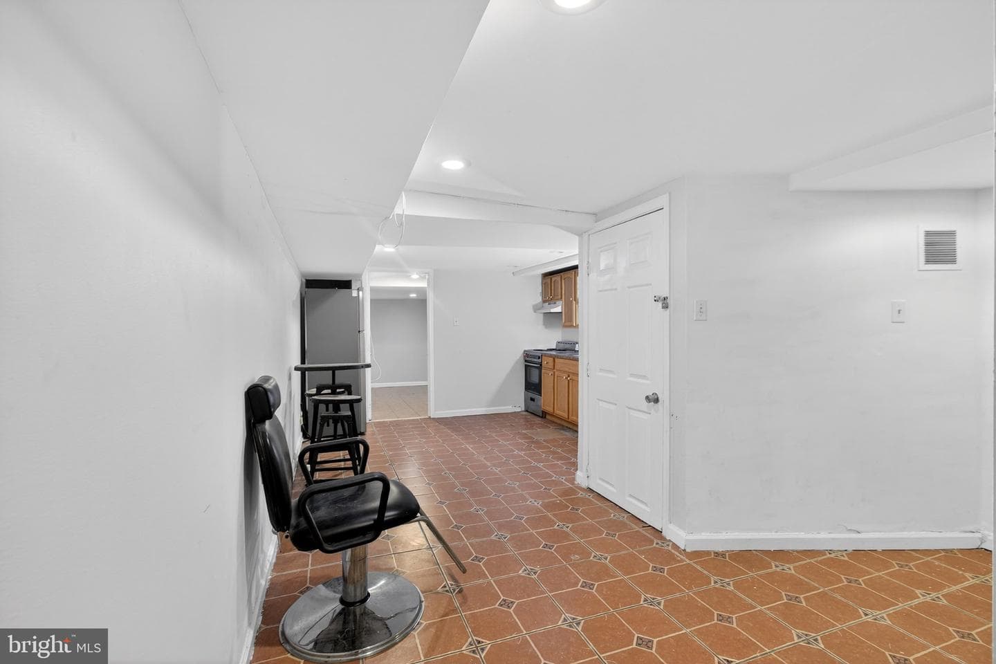 5726 Jackson Street photo 12