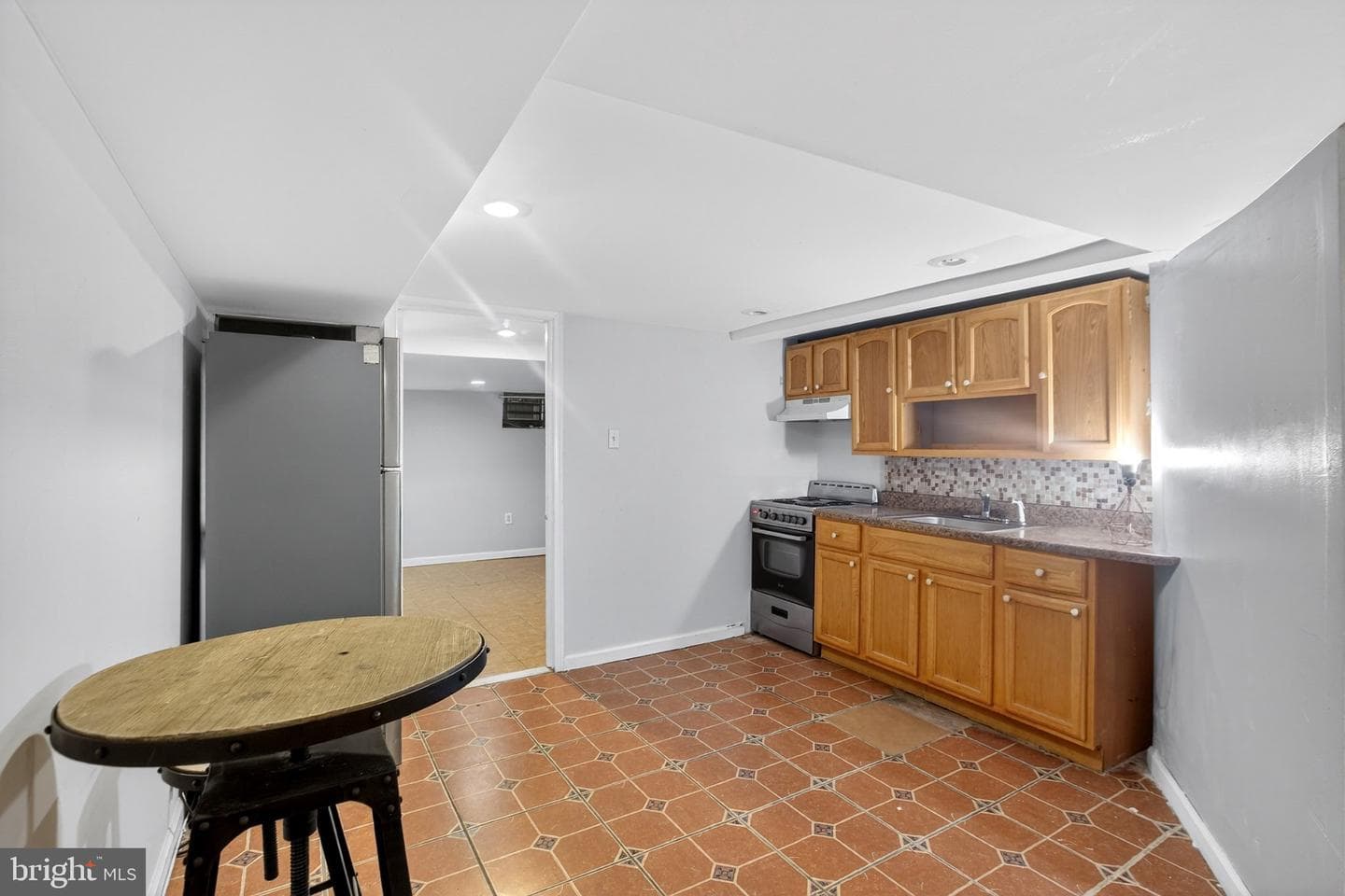 5726 Jackson Street photo 27