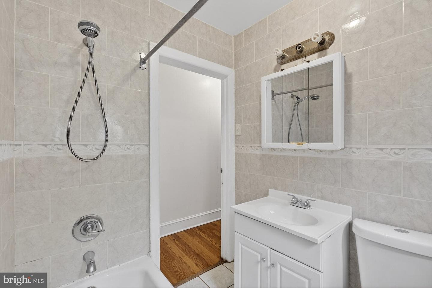 5726 Jackson Street photo 9