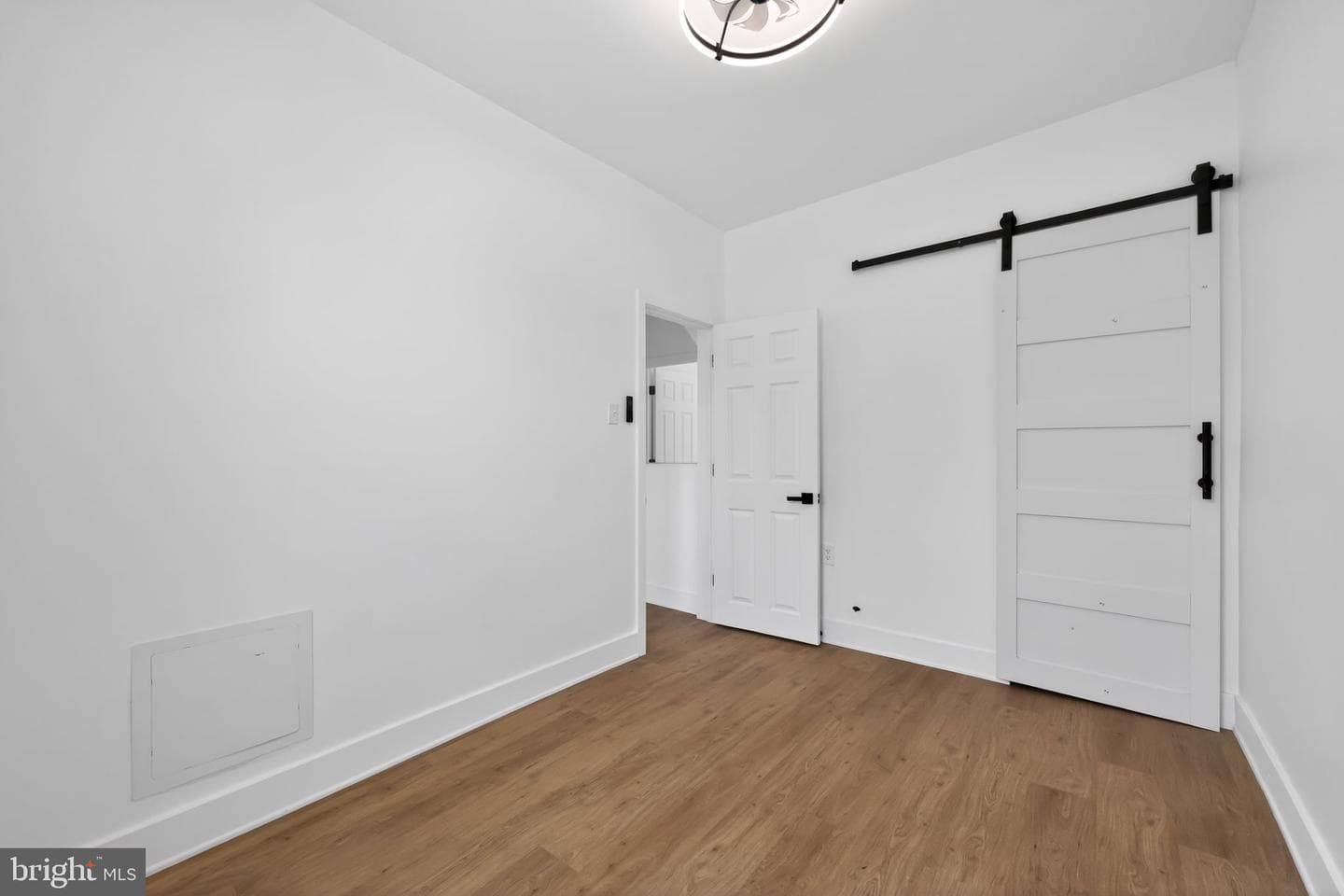 5141 Charles Street photo 22