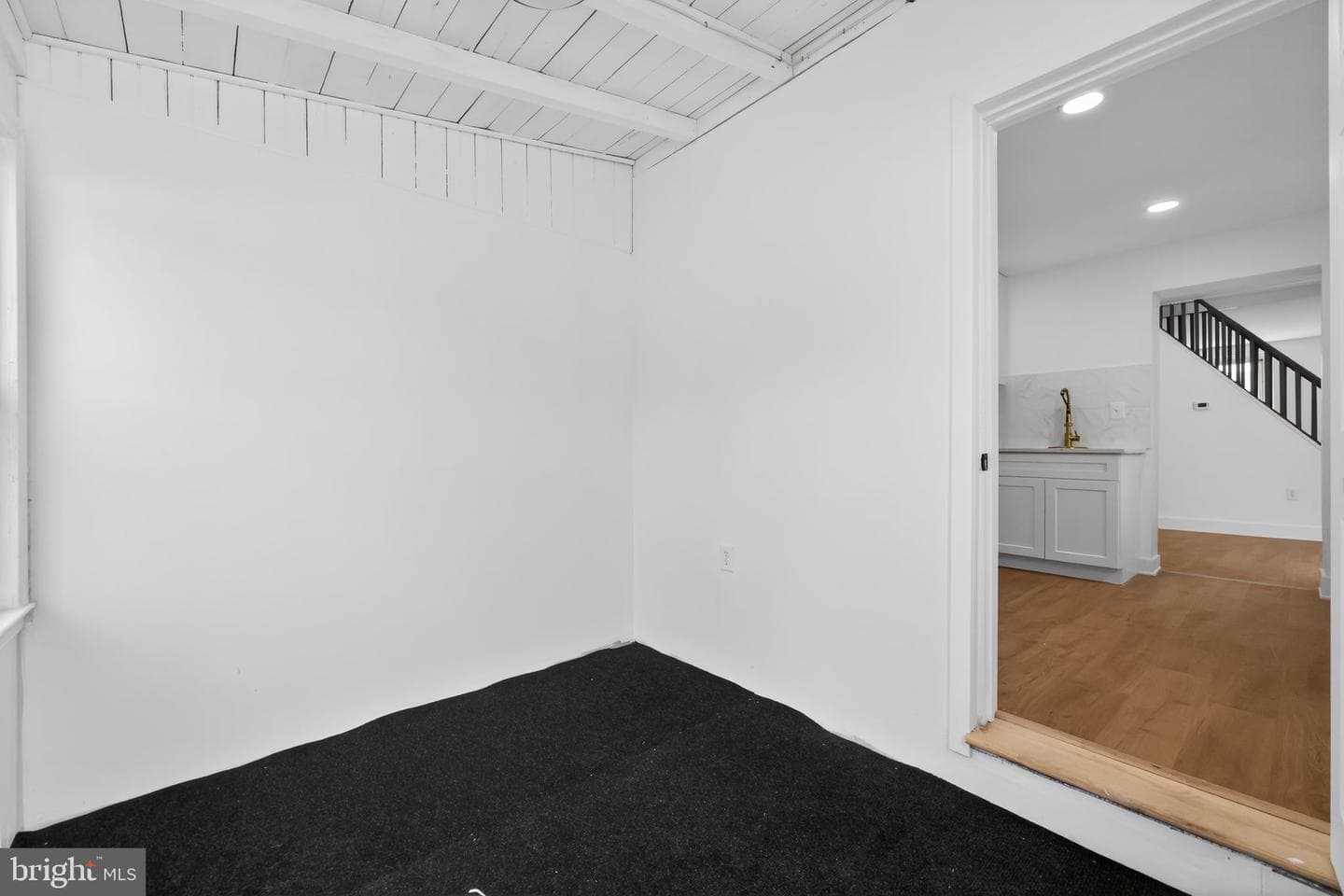 5141 Charles Street photo 25
