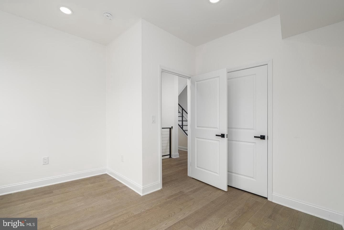 101 Ellsworth Street photo 18