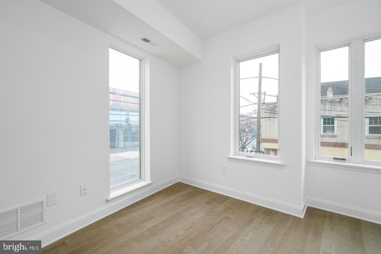 101 Ellsworth Street photo 19