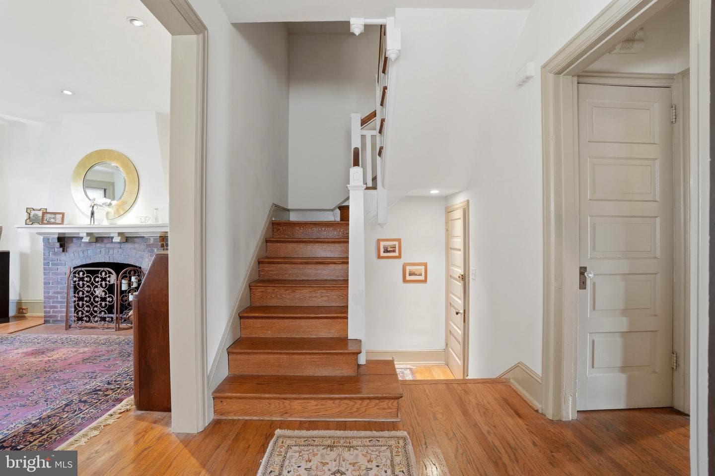 3106 Midvale Avenue photo 7