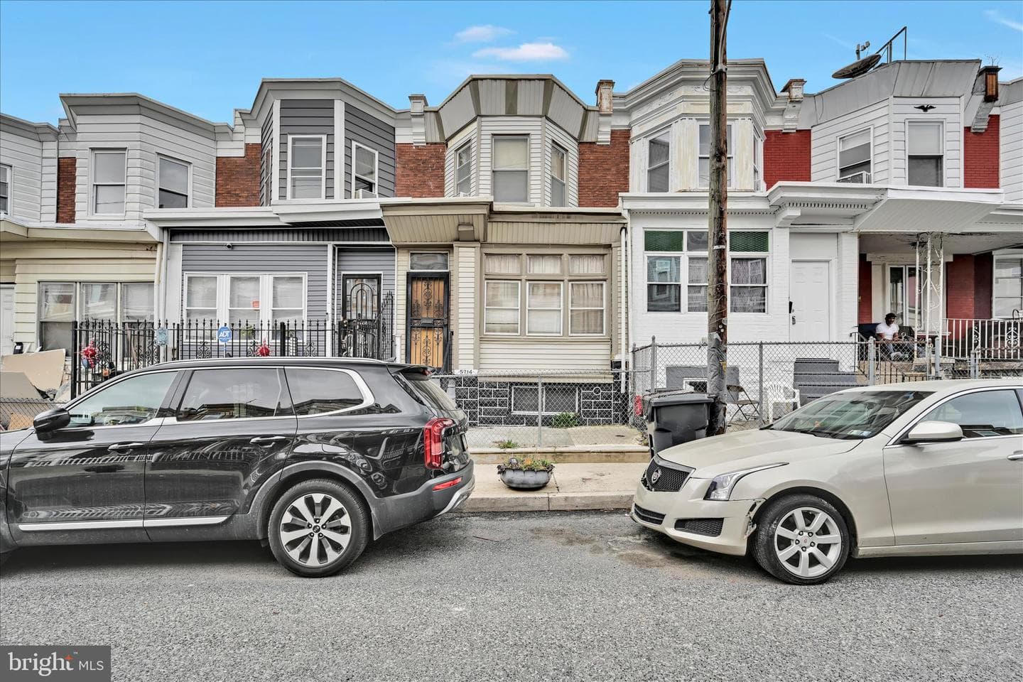5714 Hadfield Street photo 2