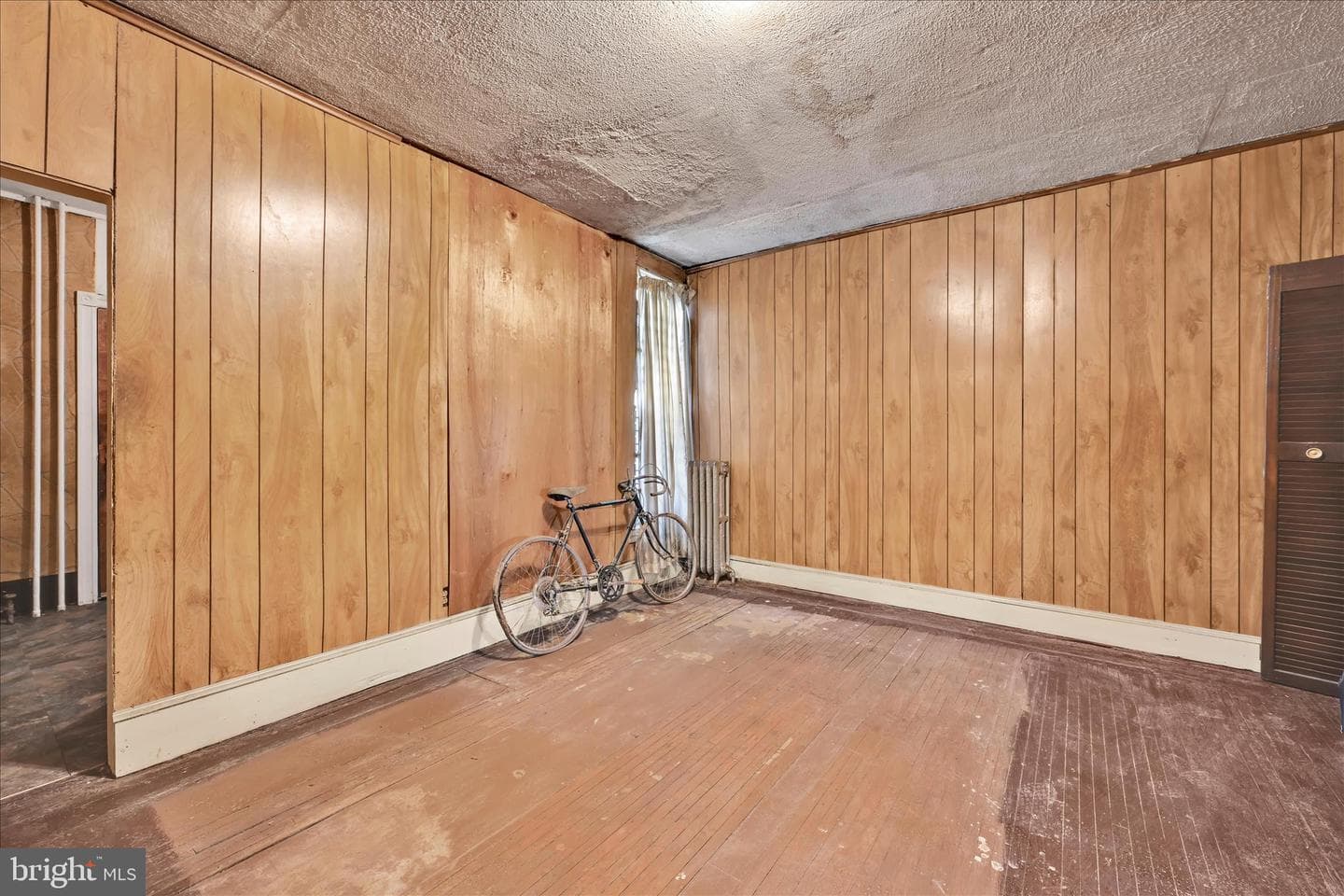 5714 Hadfield Street photo 8