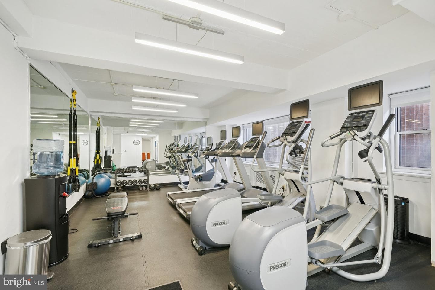 220 W Rittenhouse Square #10c photo 32