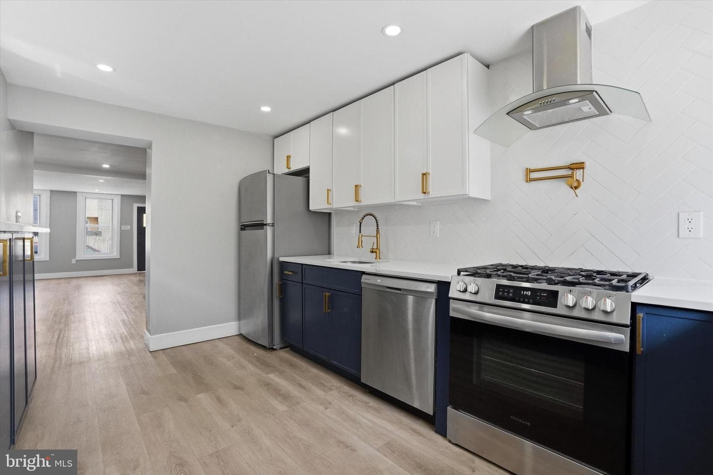 3185 Agate Street photo 12