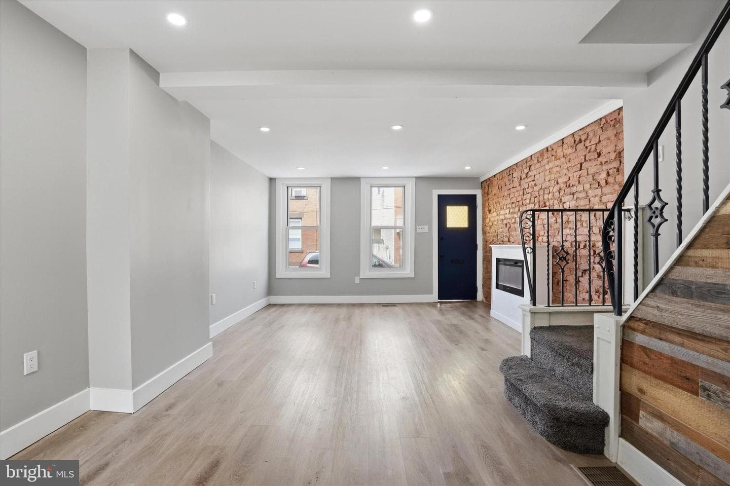 3185 Agate Street photo 8