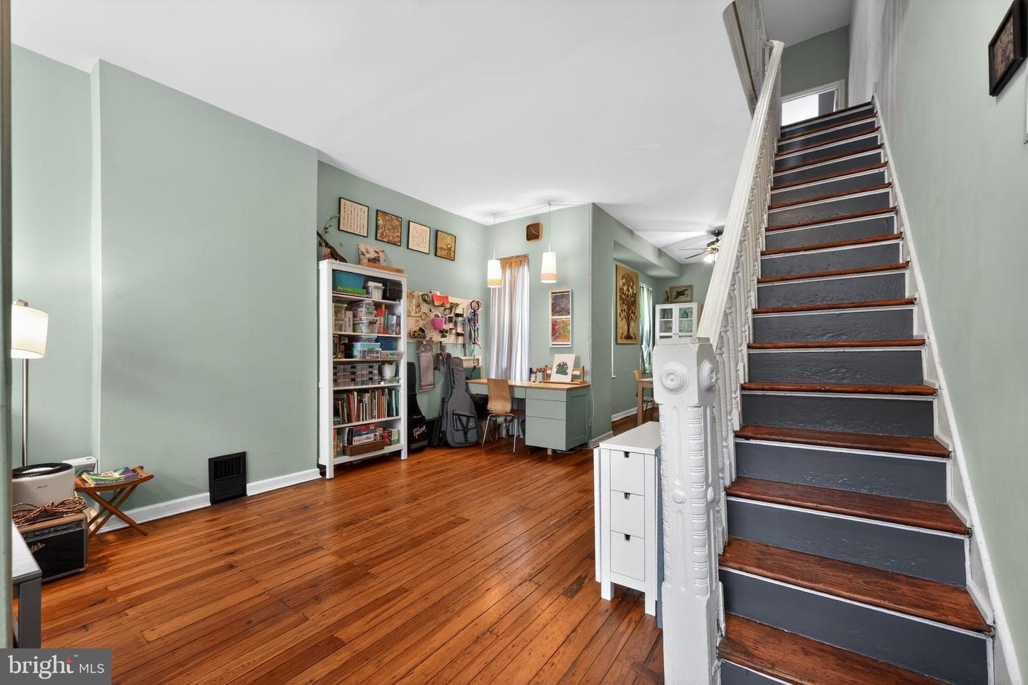 1722 Edgley Street photo 8