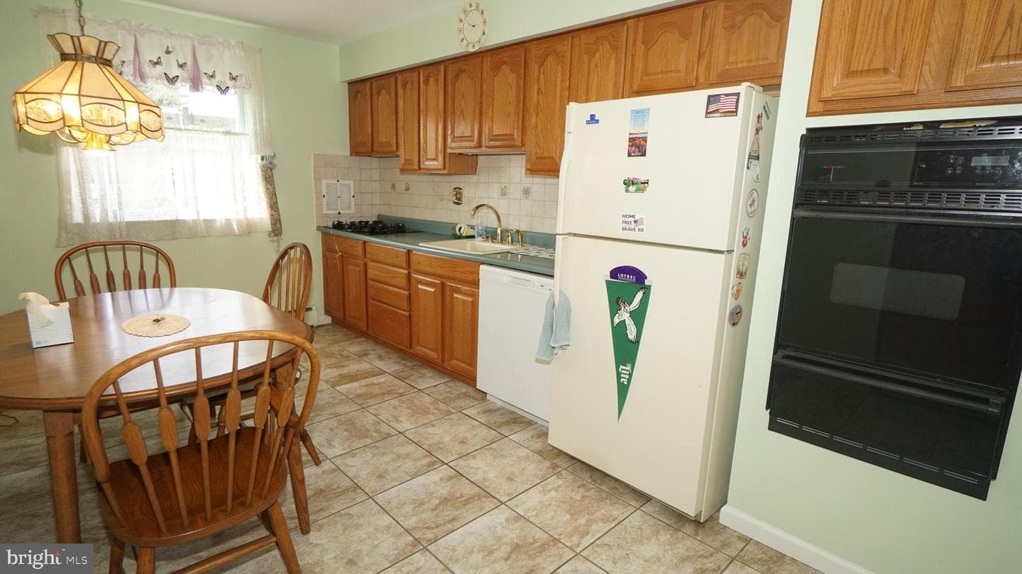 11920 Templeton Drive photo 5