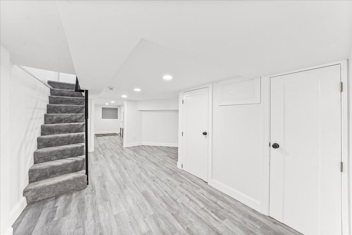 1915 S Woodstock Street photo 31