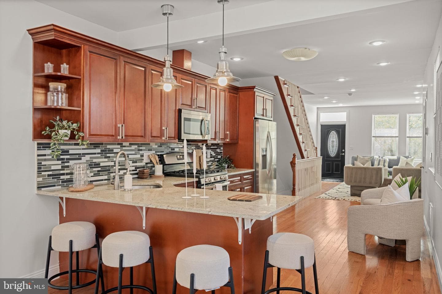 2051 Morris Street photo 12