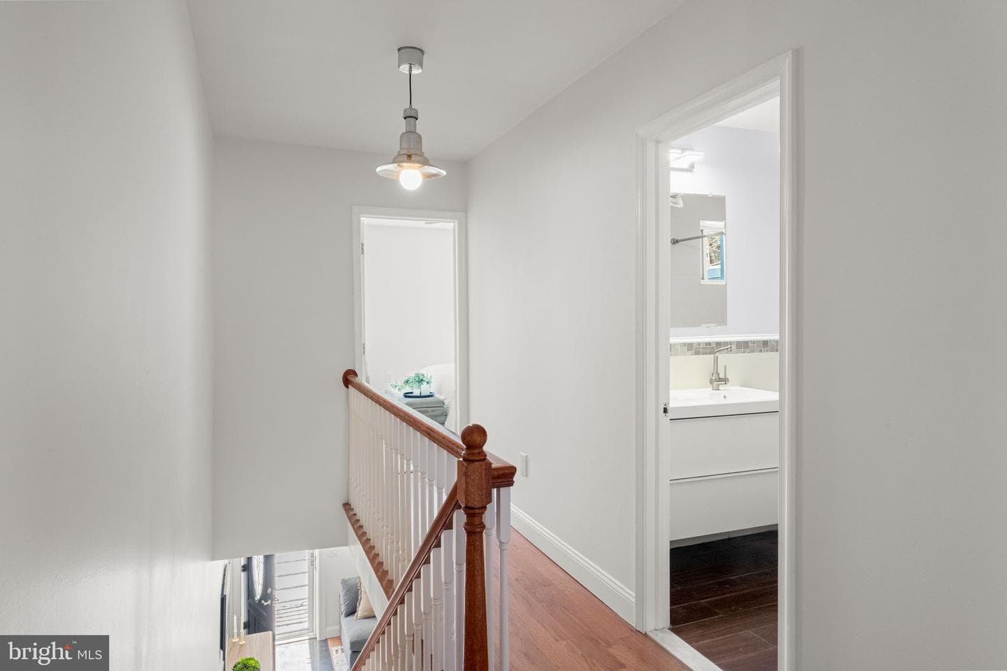 2051 Morris Street photo 20