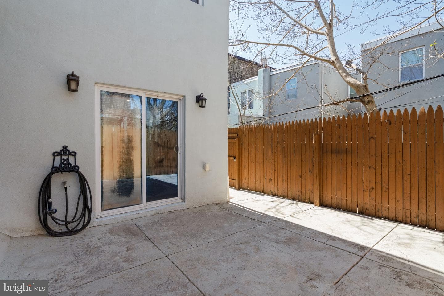 2051 Morris Street photo 32