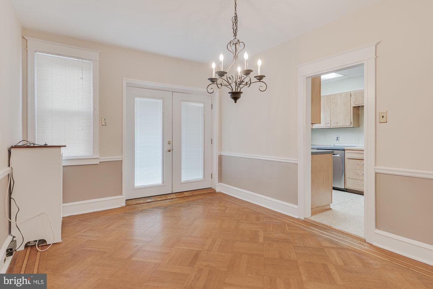 3039 Fanshawe Street photo 10