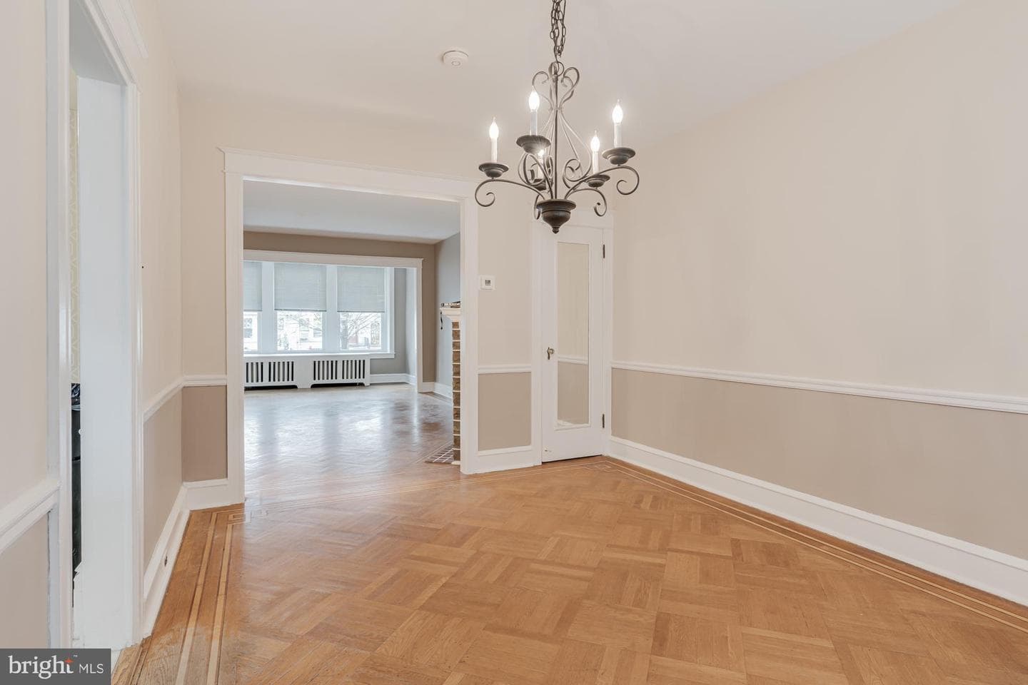 3039 Fanshawe Street photo 11