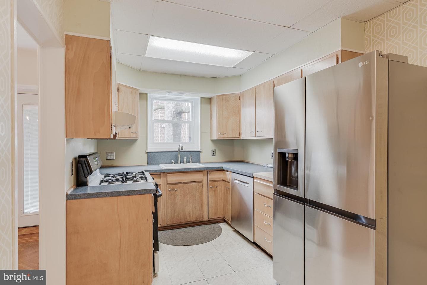 3039 Fanshawe Street photo 12