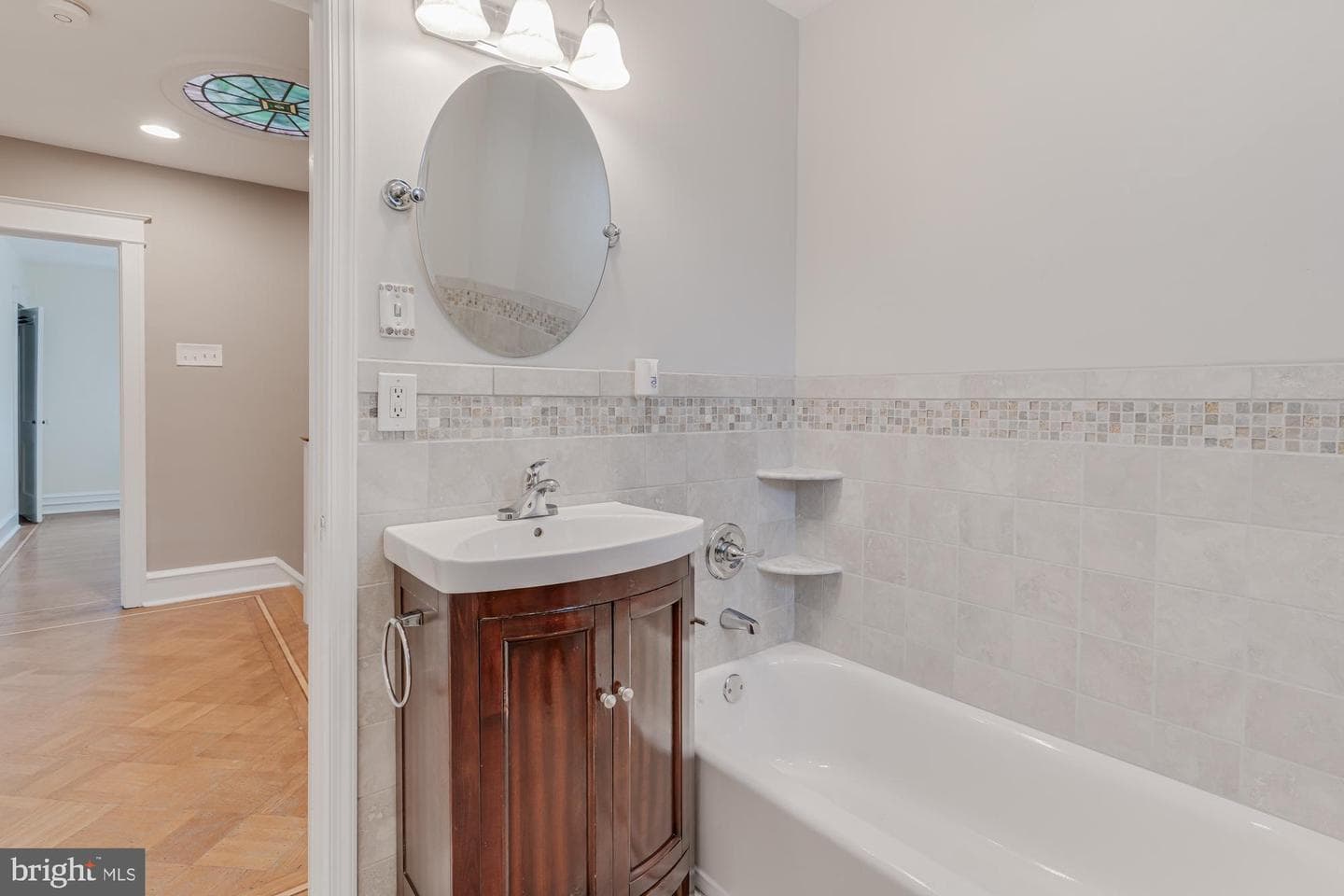 3039 Fanshawe Street photo 25