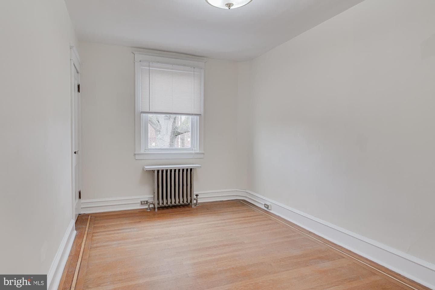 3039 Fanshawe Street photo 32