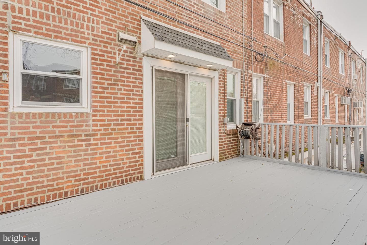 3039 Fanshawe Street photo 36