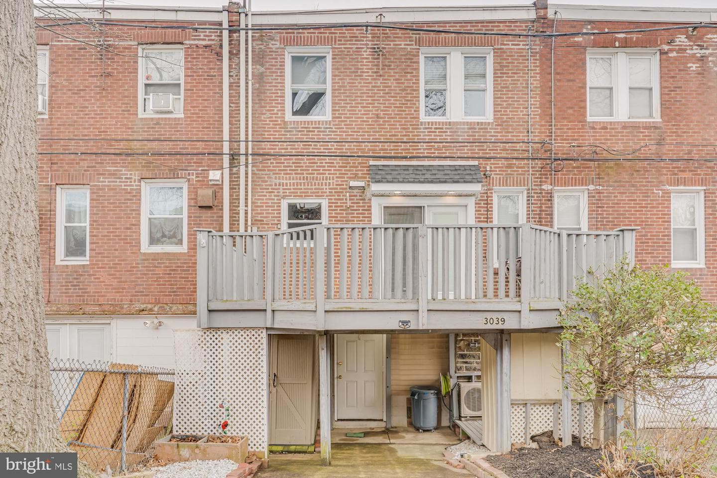 3039 Fanshawe Street photo 37