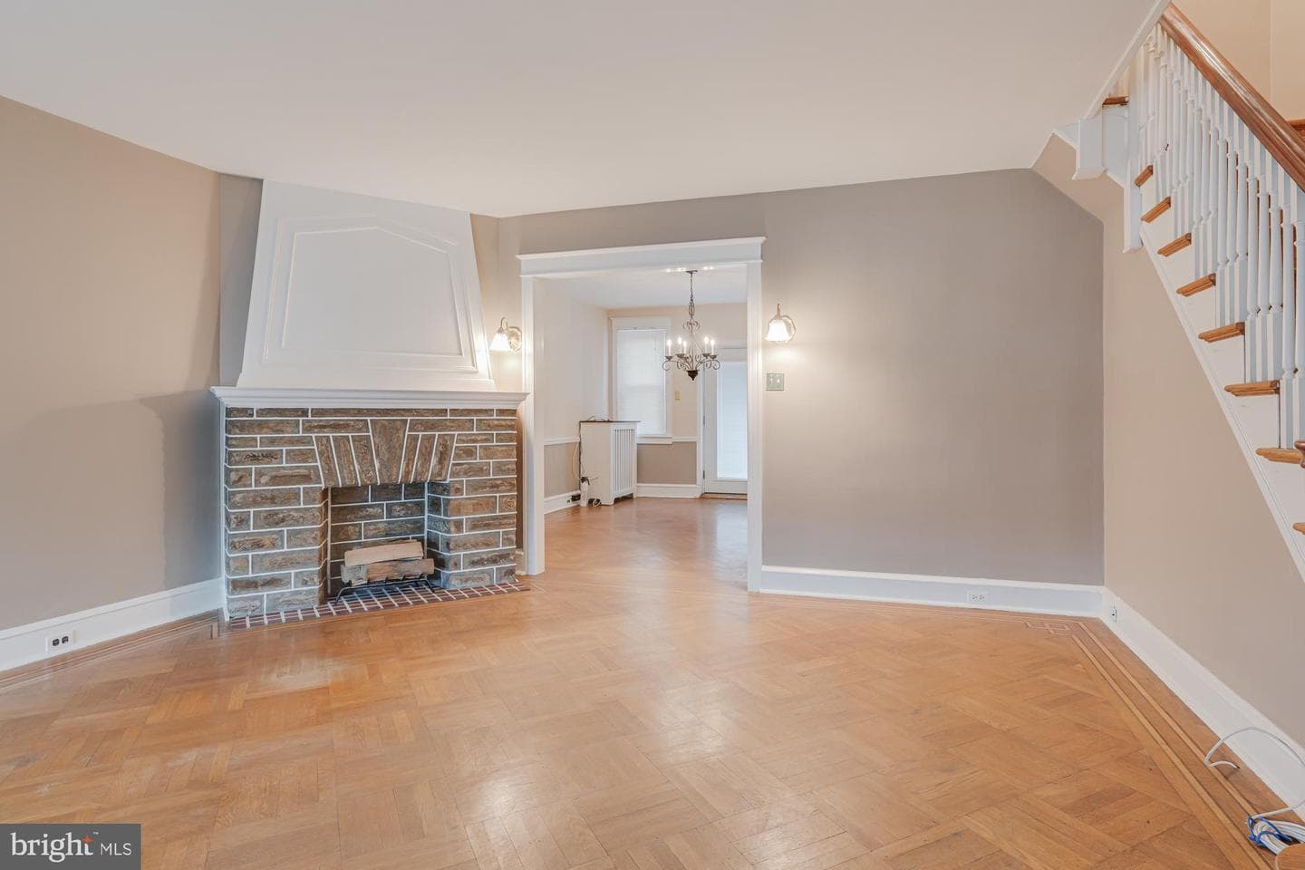 3039 Fanshawe Street photo 7