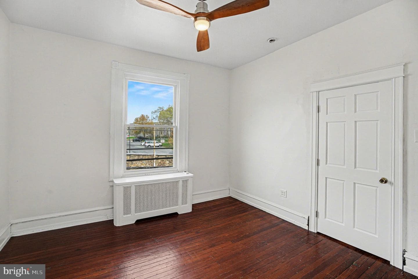 894 N 25th Street photo 26