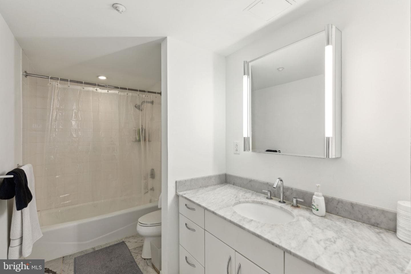 219 S 18th Street #414 photo 11