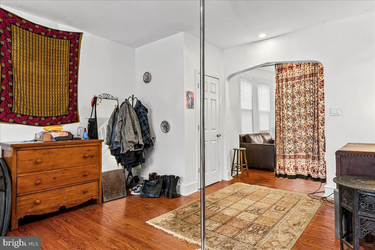 5451 Pine Street photo 11