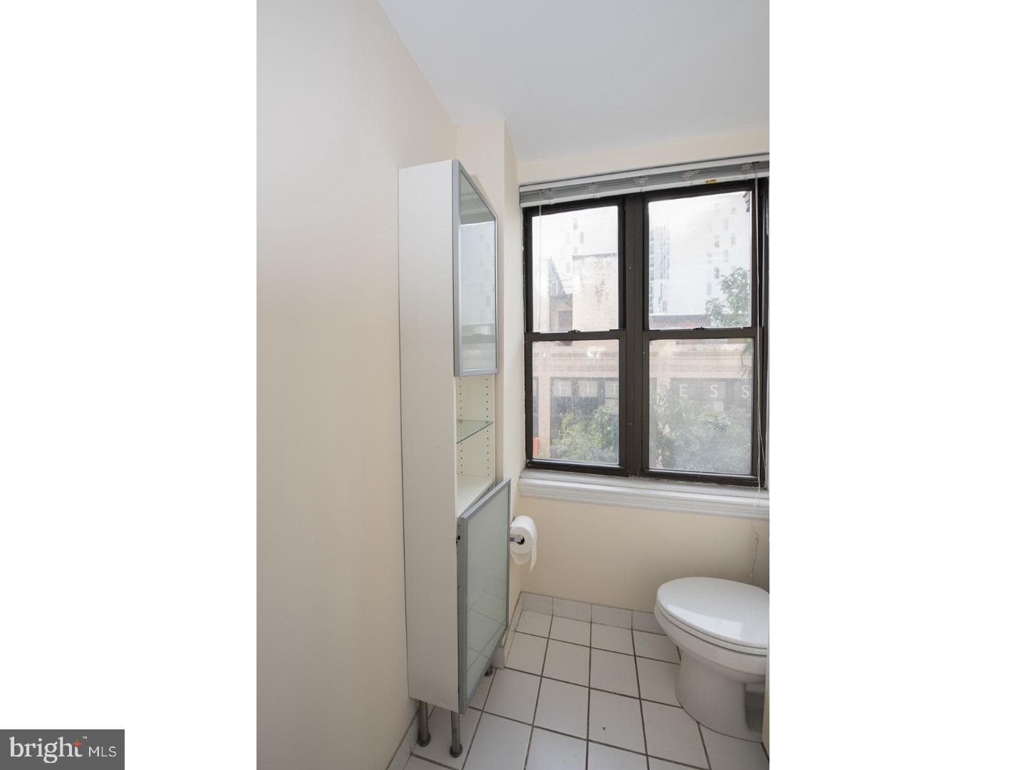 1939 Chestnut Street #2c photo 15
