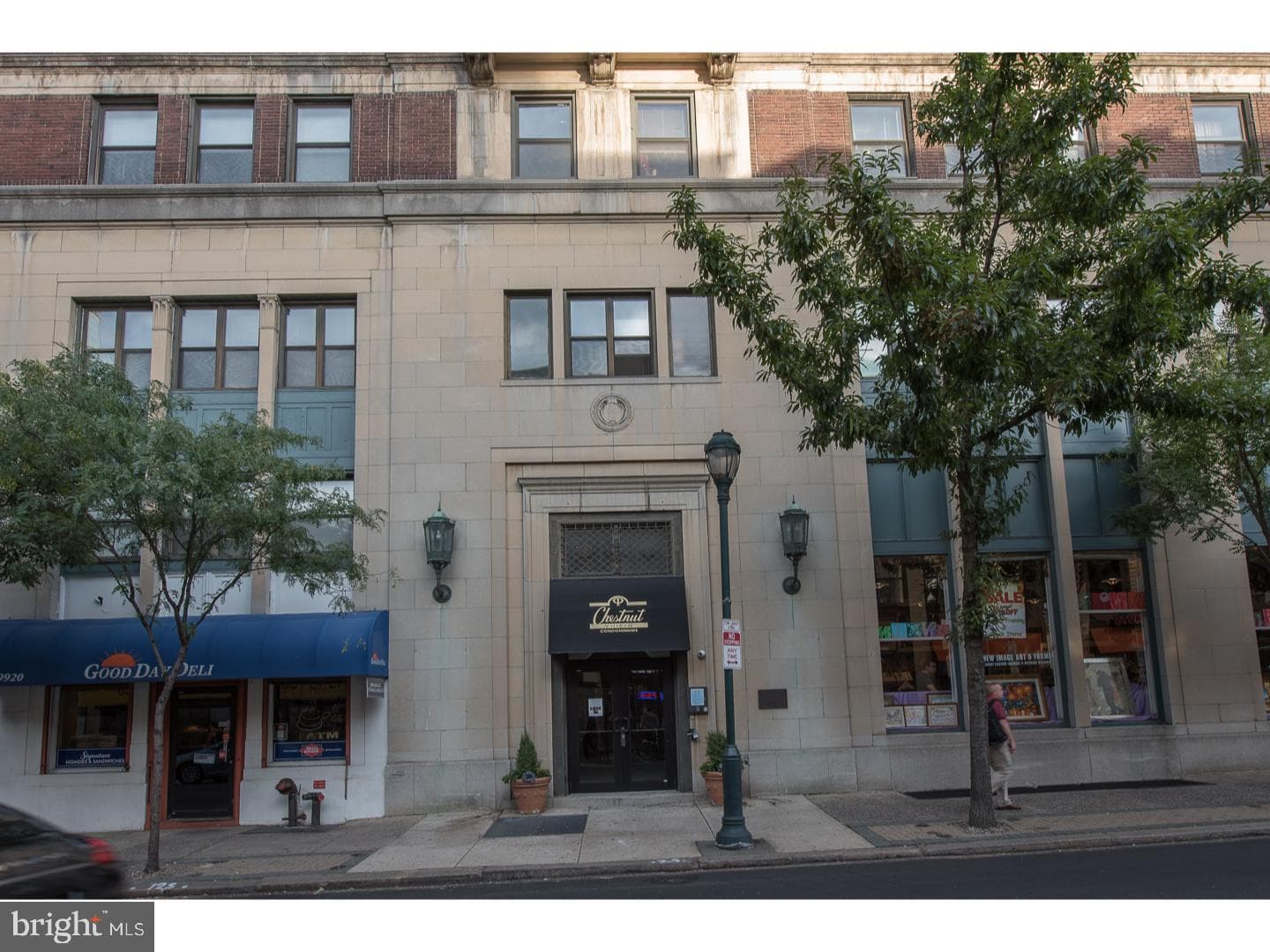 1939 Chestnut Street #2c photo 18