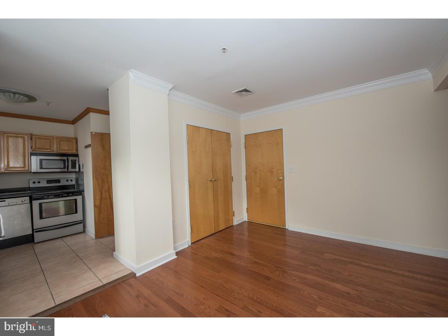 1939 Chestnut Street #2c photo 7