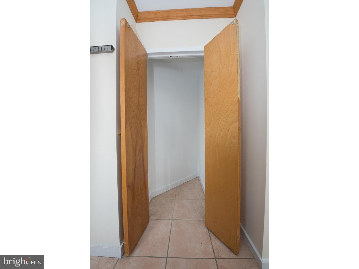 1939 Chestnut Street #2c photo 9