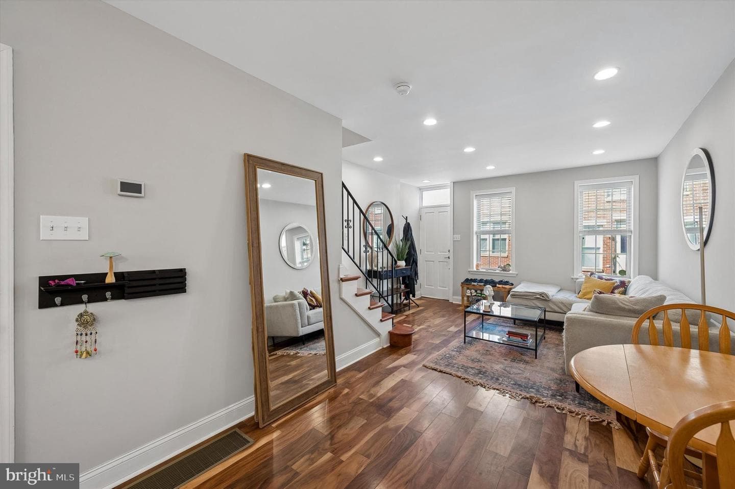 2306 Montrose Street photo 4