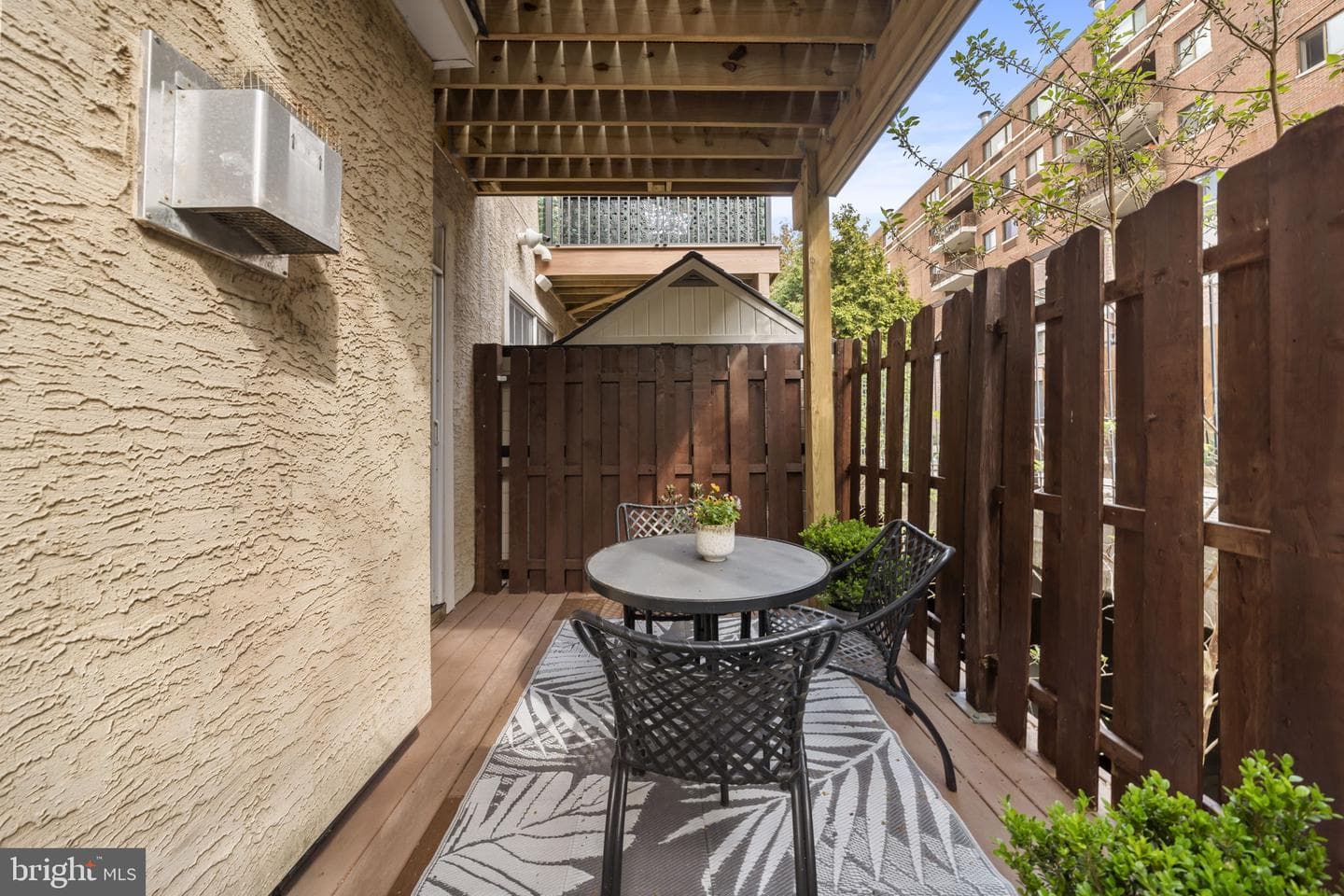 220 Gaskill Street photo 15