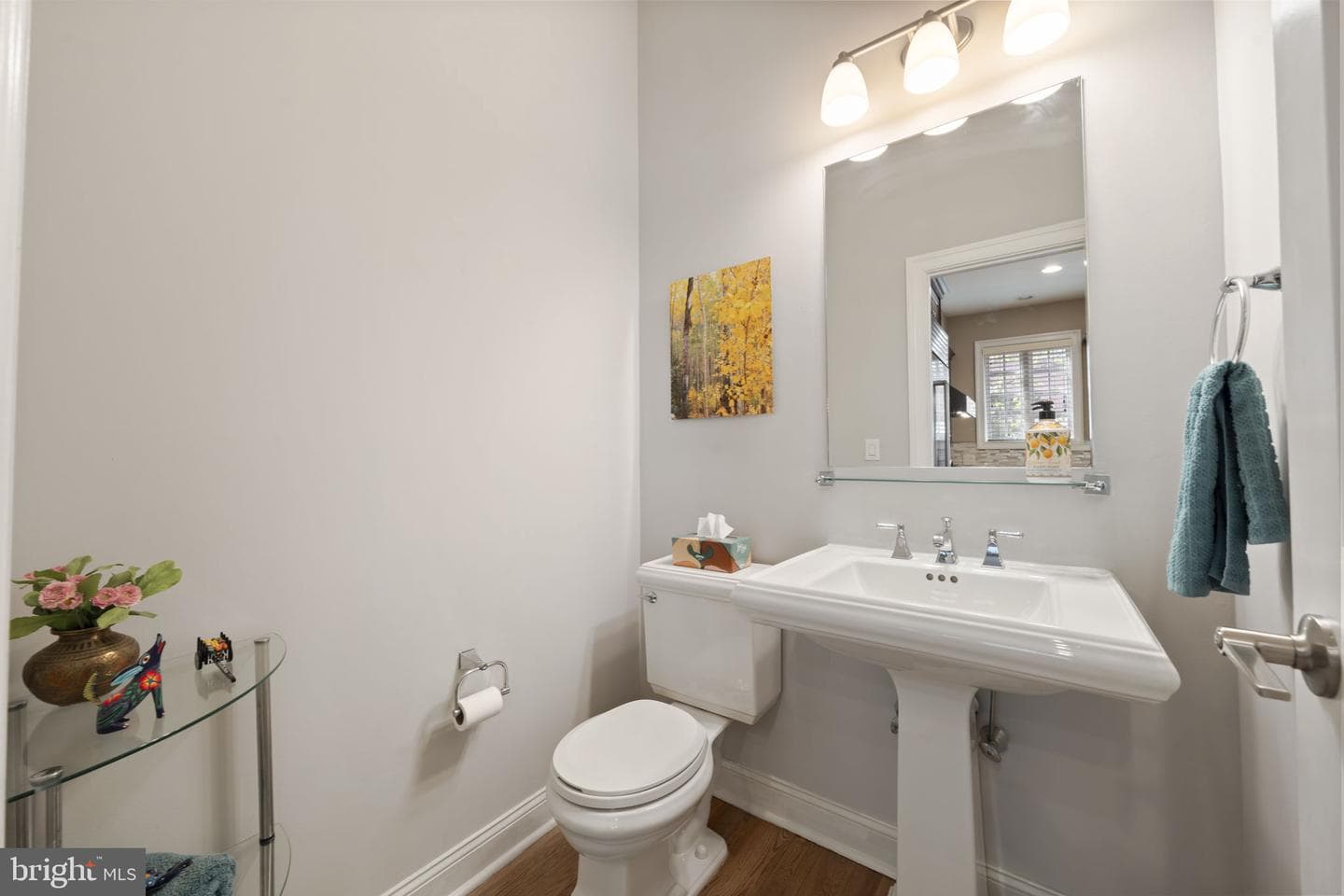 220 Gaskill Street photo 27