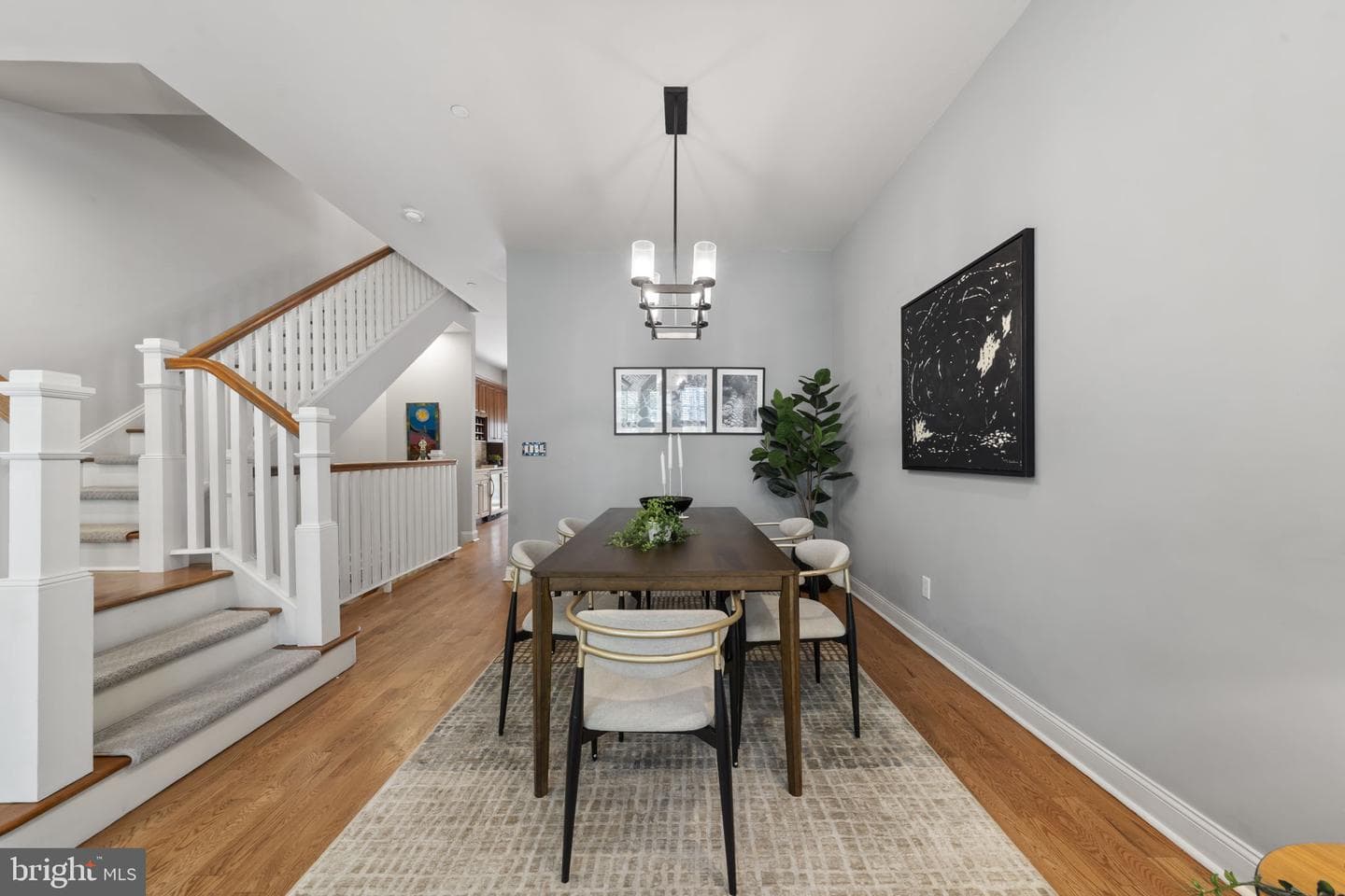 220 Gaskill Street photo 32