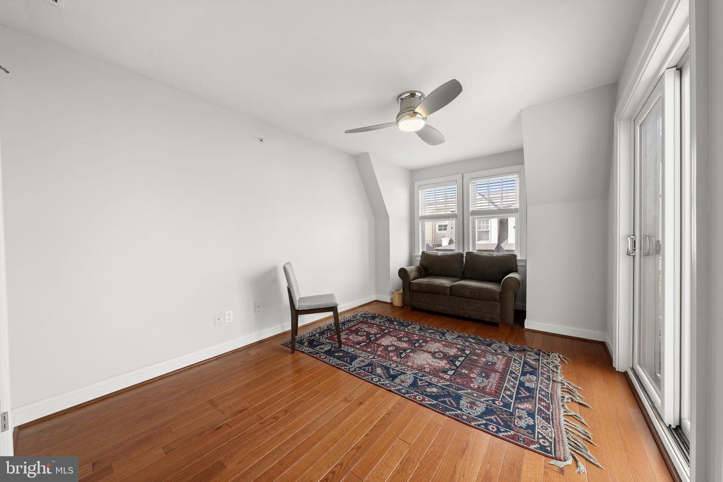 220 Gaskill Street photo 55