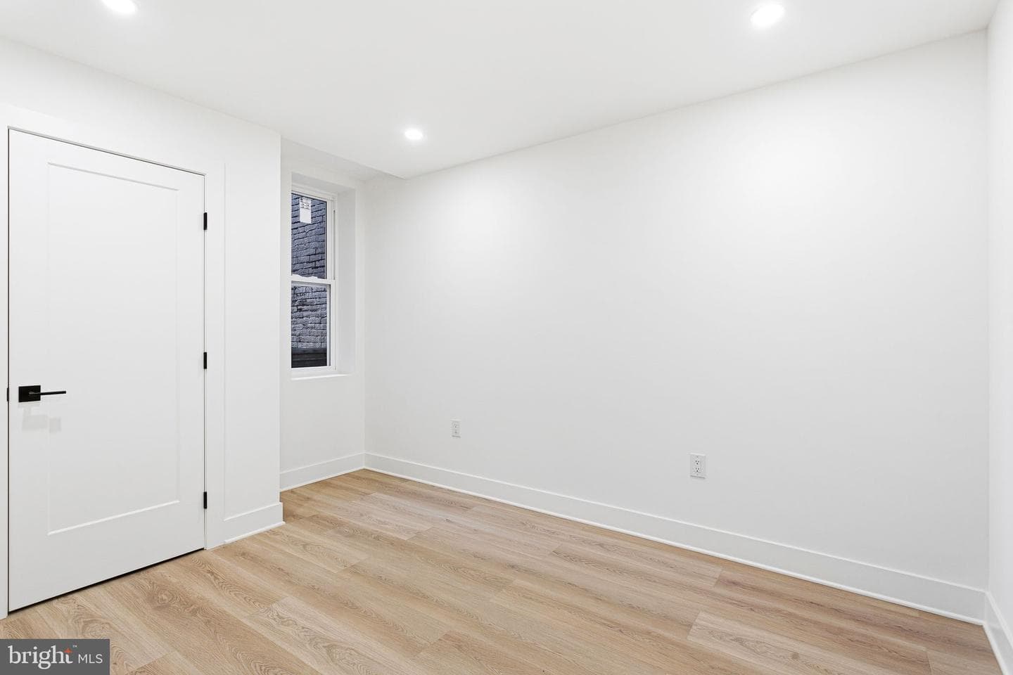 1419 Wharton Street photo 22