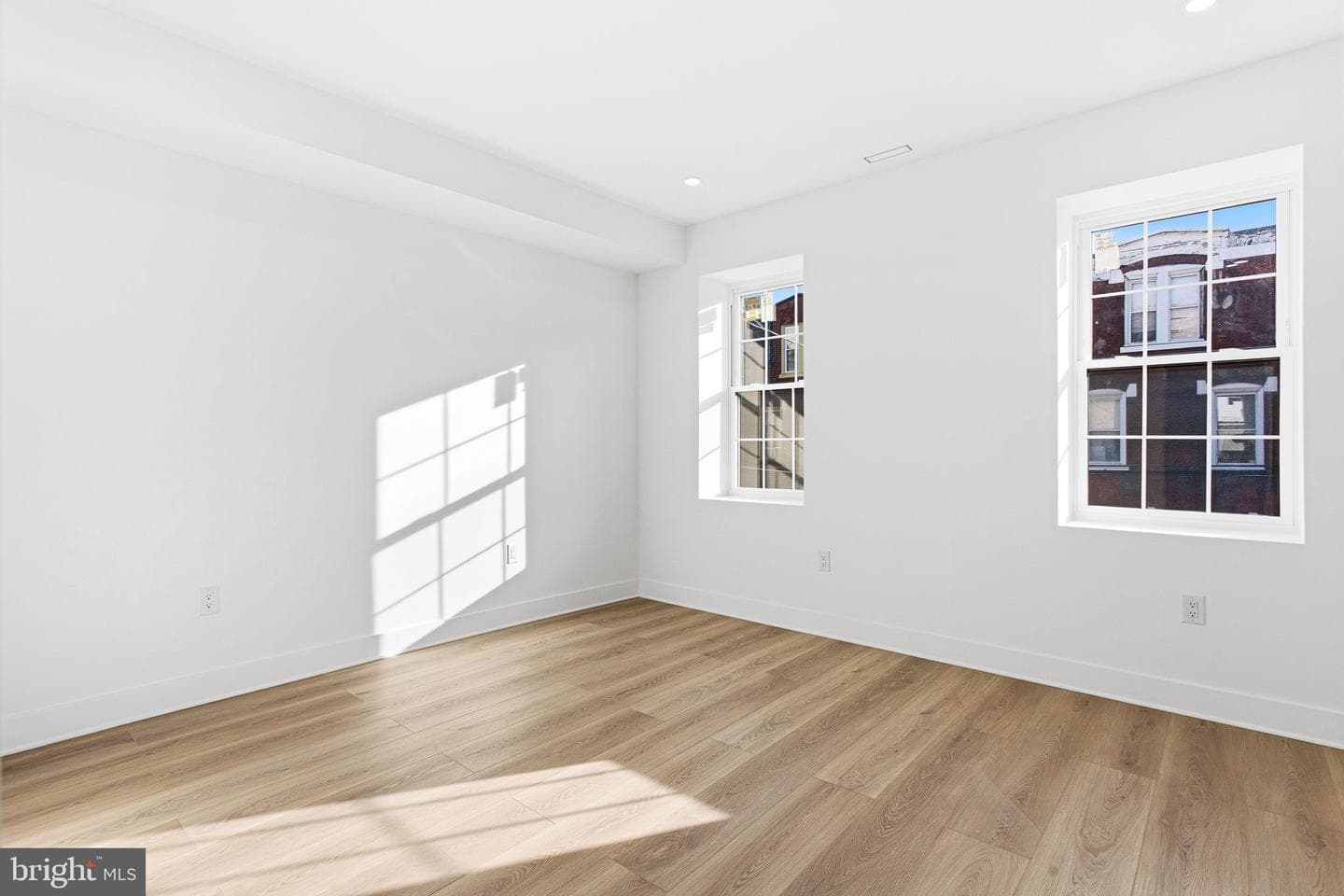 1419 Wharton Street photo 24