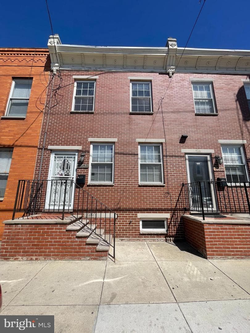 2203 S 5th Street photo 1