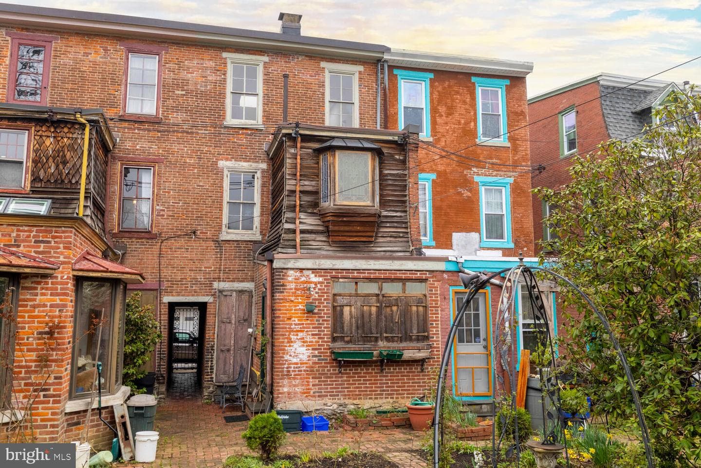 54 W Penn Street photo 26