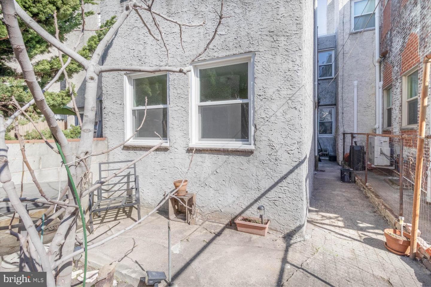 820 Tasker Street photo 23