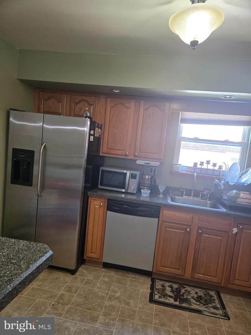8008 Crispin Street #E photo 10