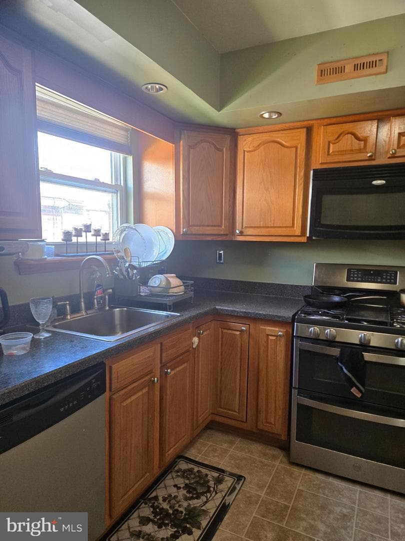 8008 Crispin Street #E photo 12