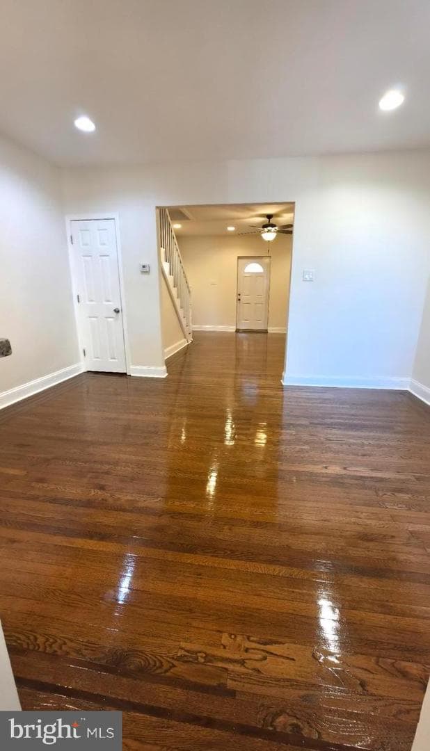350 E Eleanor Street photo 3