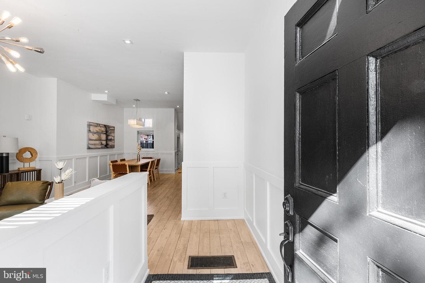 523 Fairmount Avenue, Philadelphia