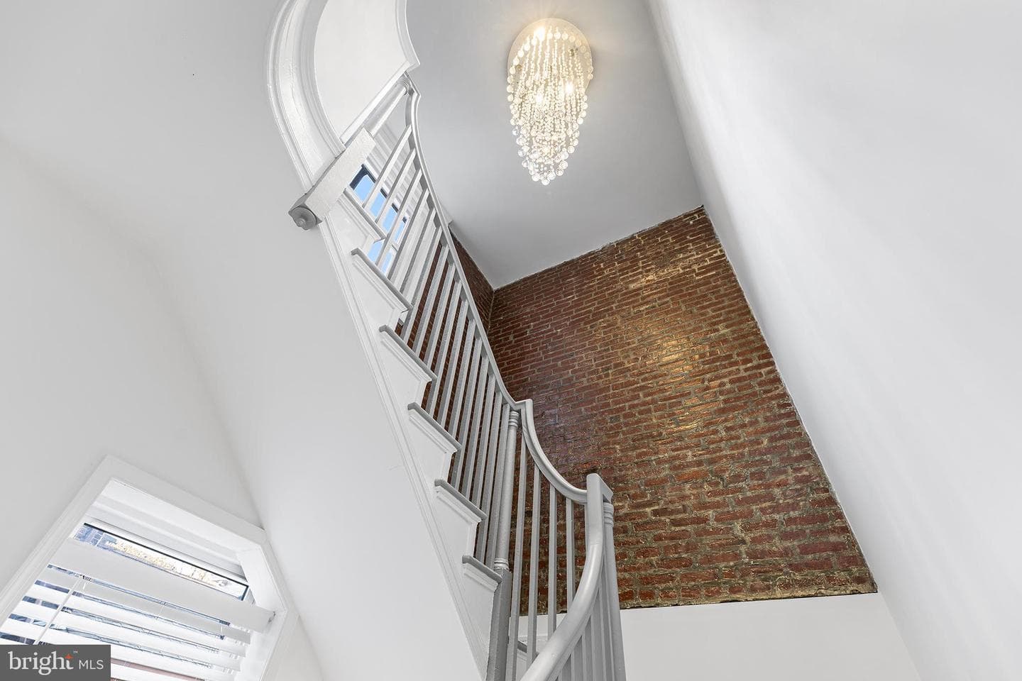 523 Fairmount Avenue photo 34