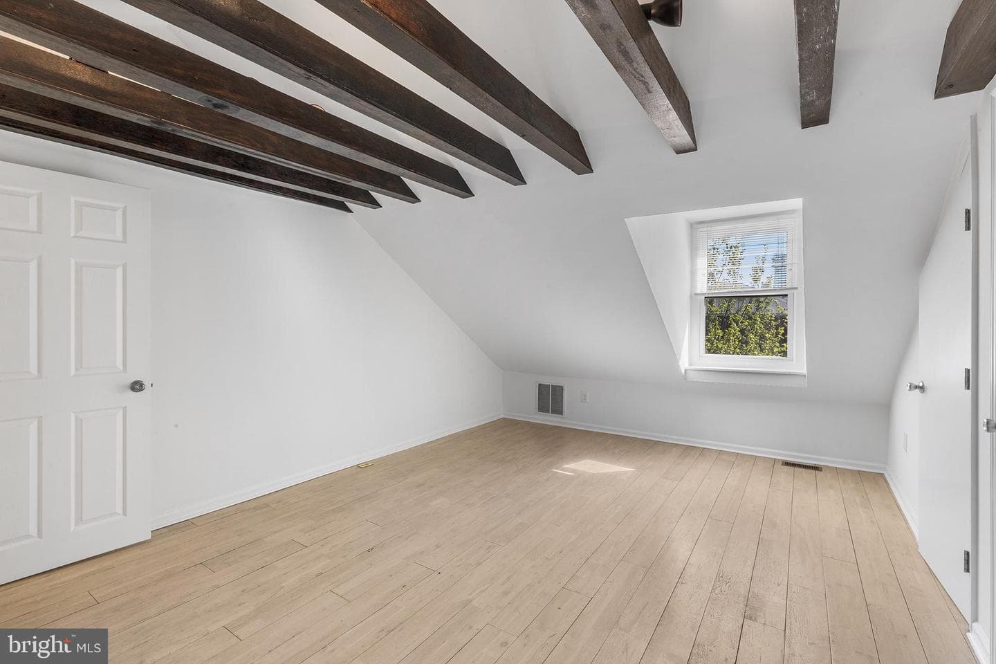 523 Fairmount Avenue photo 42